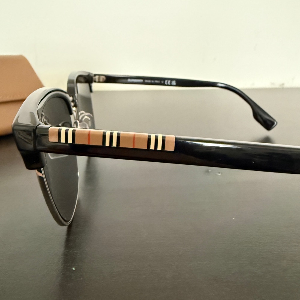 Burberry - 55mm Browline Sunglasses - Picture 5 of 8